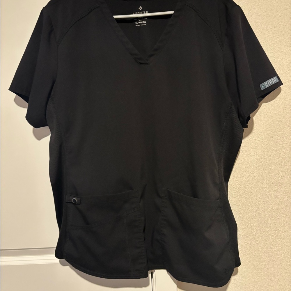 Med Couture Black Scrub Top XL